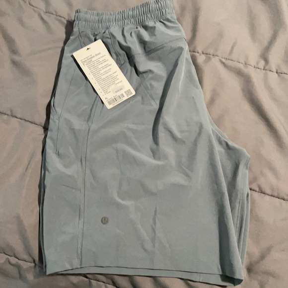 lululemon athletica Other - Lululemon Men’s Pace Breaker Lined Shorts 9”